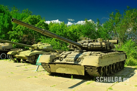 Основной танк Т-80